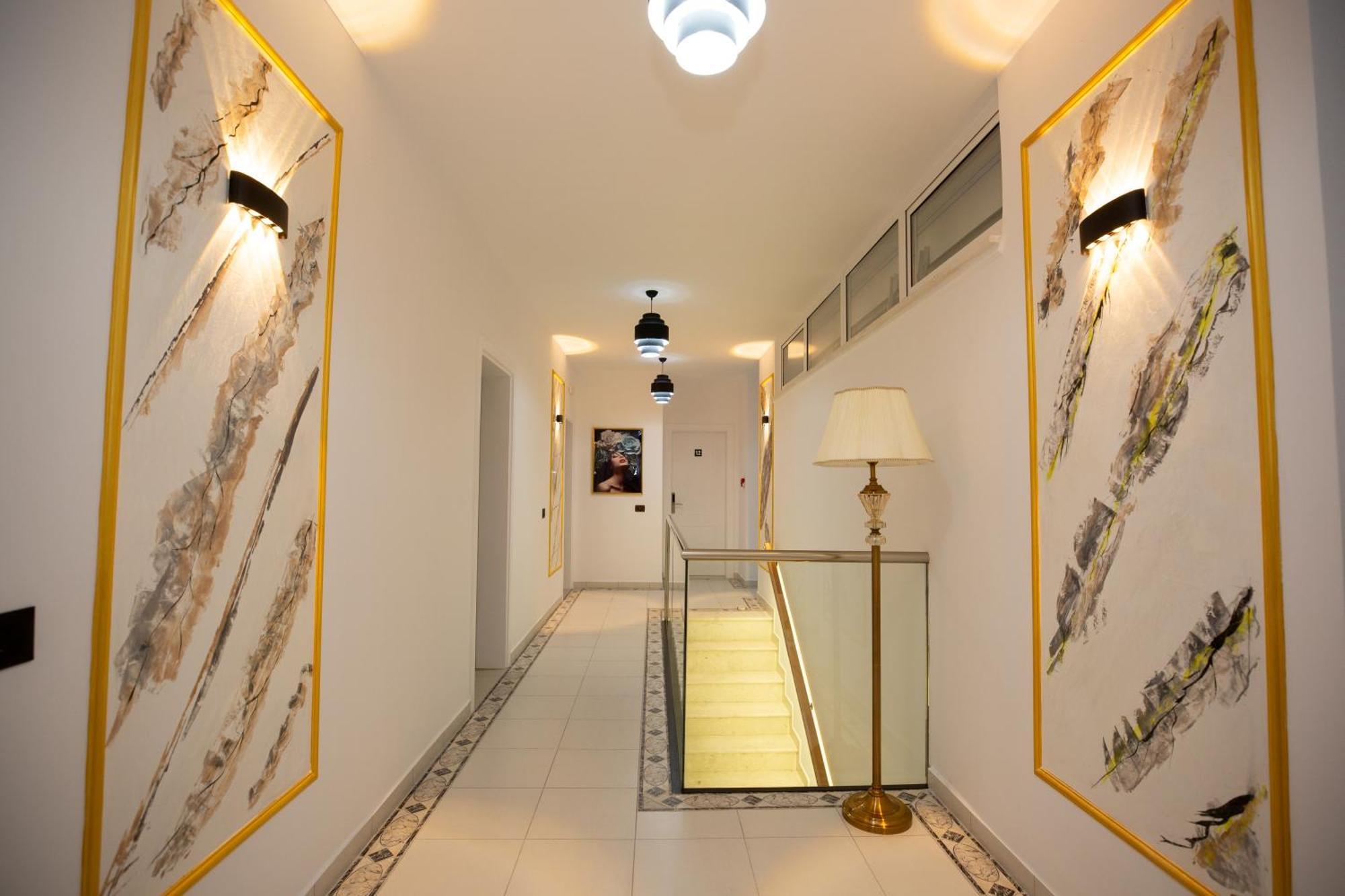Frekel Hotel Yzberishti